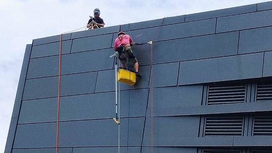 高雄大樓外牆清洗