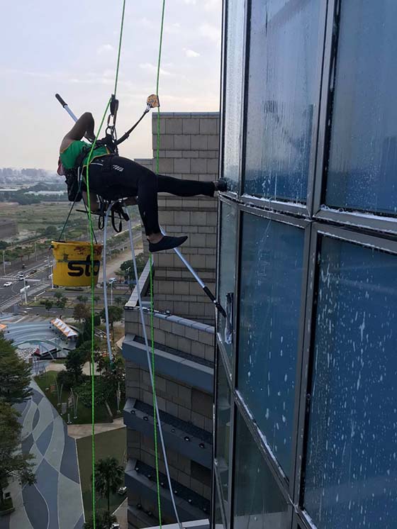 高雄大樓外牆清洗